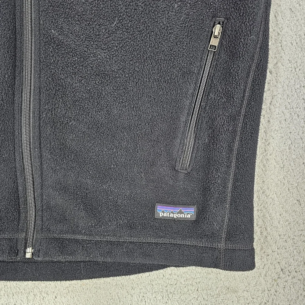 Patagonia Synchilla Vest Mens Large Black Fleece Full Zip Backroads Logo Outdoor